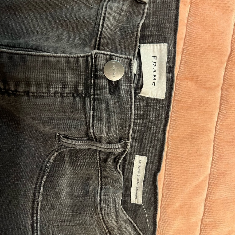 Frame jeans size 31 cropped